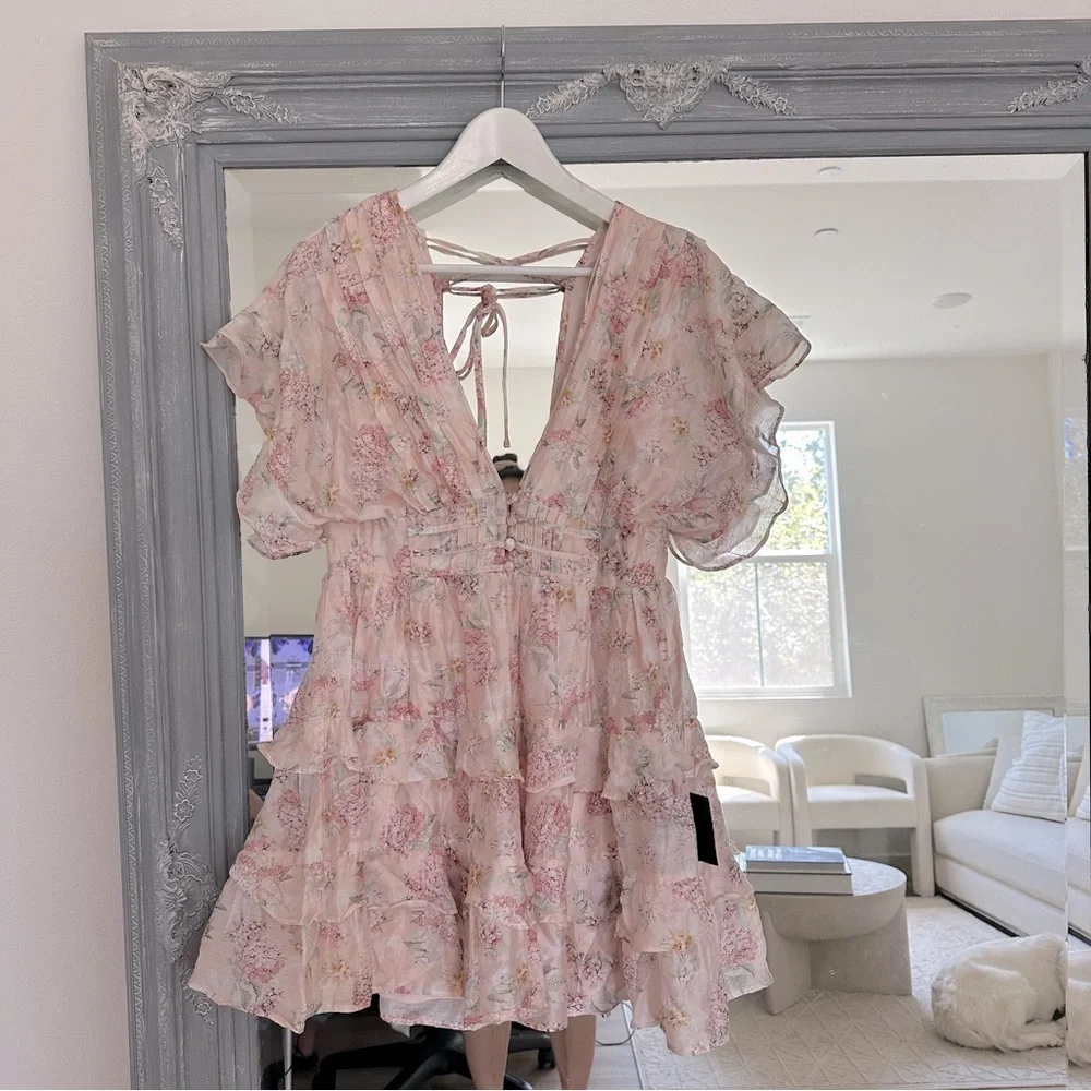 NWT Easily in Love,‎ Lulu’s floral romantic mini dress Size M - Picture 5 of 10